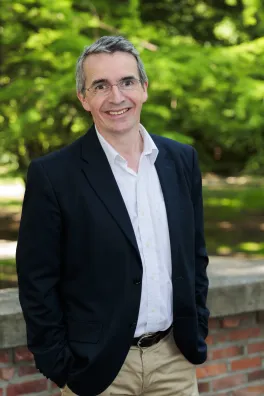 Professor Bruno Cabanes